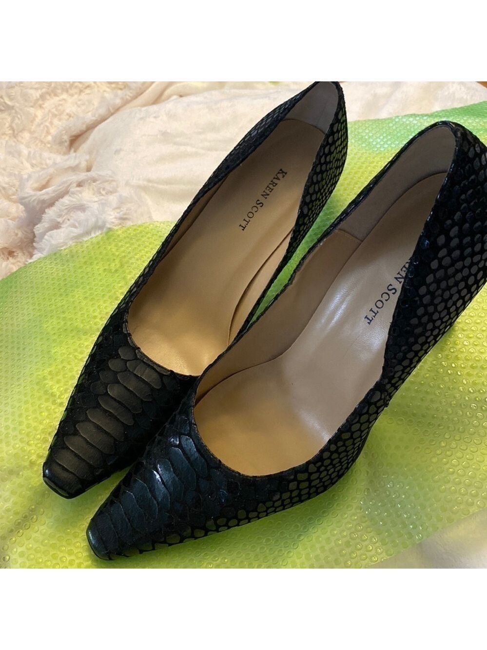 👠 Karen Scott Black Pumps with Sparkle snakeskin✨texture. Sz 10 ladies heels - Picture 2 of 7